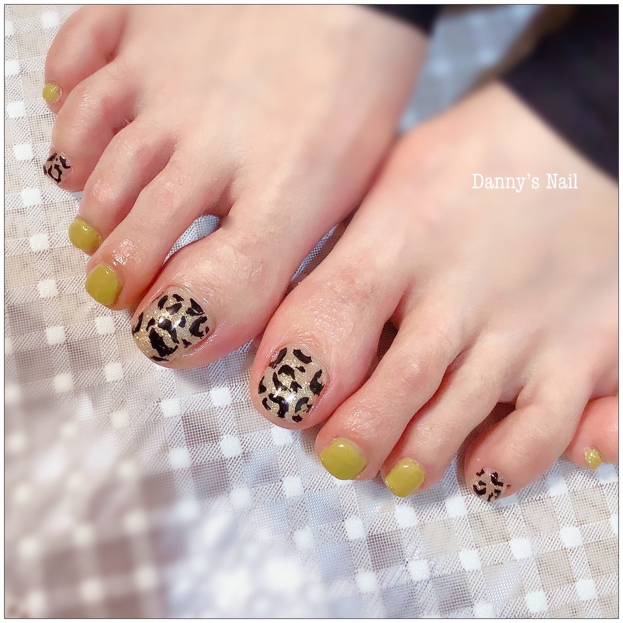 秋 オールシーズン スポーツ フット ラメ Danny S Nail ダニーズネイルのネイルデザイン No ネイルブック