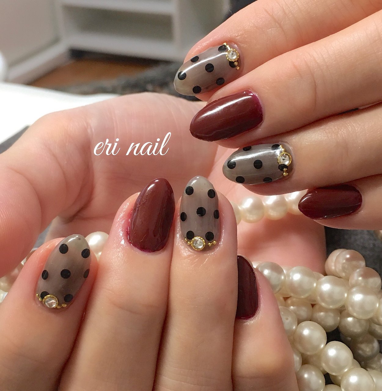 秋 冬 ハンド シースルー ドット 名古屋市天白区 自宅ネイルサロン Eri Nailのネイルデザイン No ネイルブック