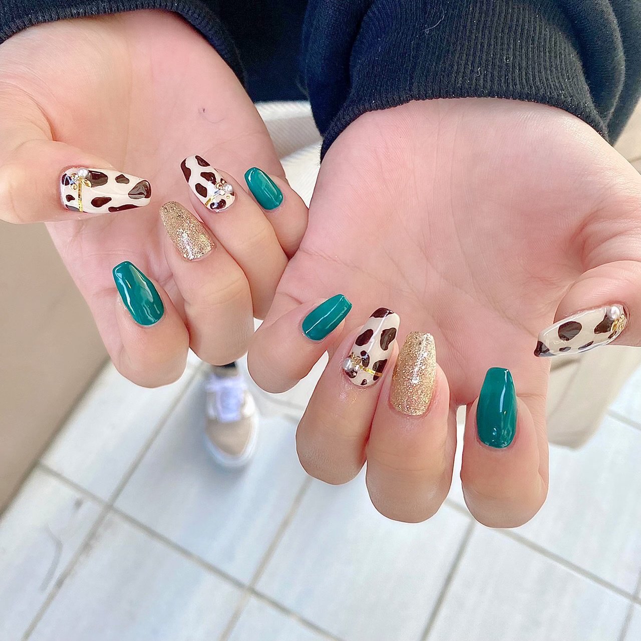 オールシーズン ハンド ラメ ワンカラー ドット Mai321のネイルデザイン No ネイルブック