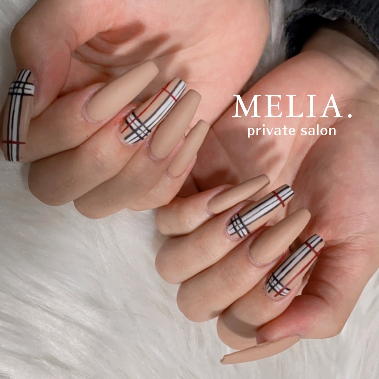 ハンド シンプル チェック ロング ベージュ 𝐀𝐘𝐀のネイルデザイン No ネイルブック