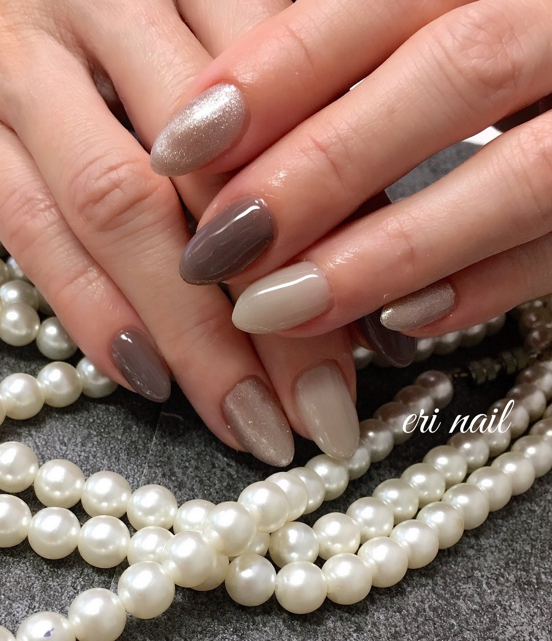 秋 冬 ハンド ブラウン グレー 名古屋市天白区 自宅ネイルサロン Eri Nailのネイルデザイン No ネイルブック