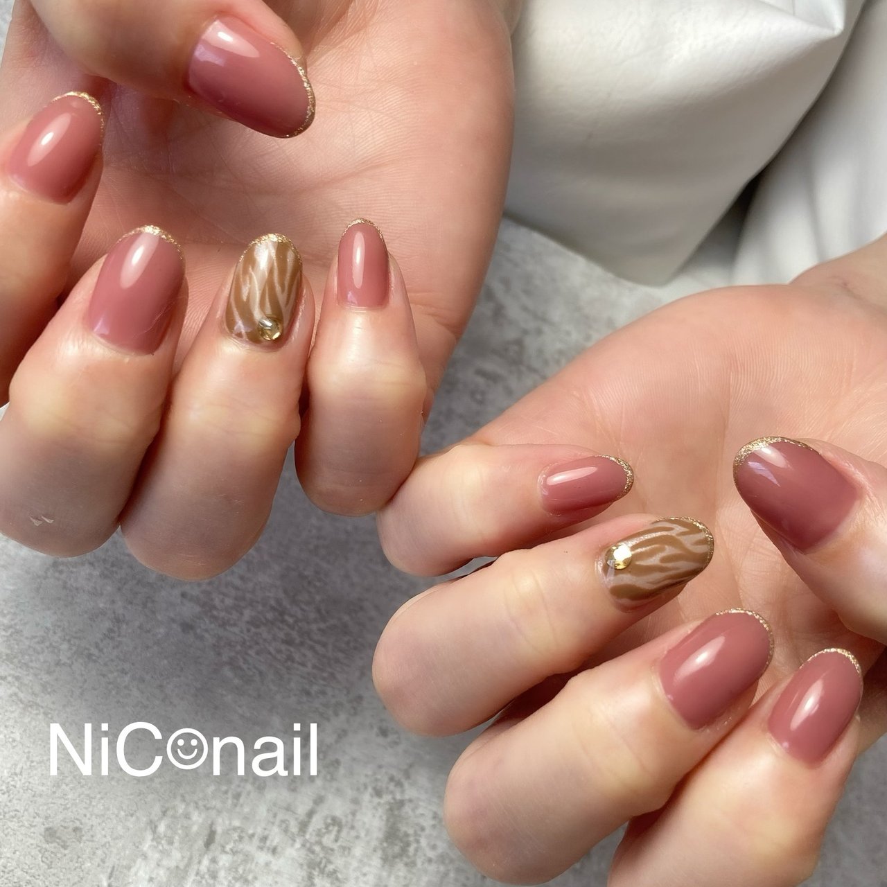 秋 冬 ハンド アニマル柄 ベージュ Koimomiのネイルデザイン No ネイルブック