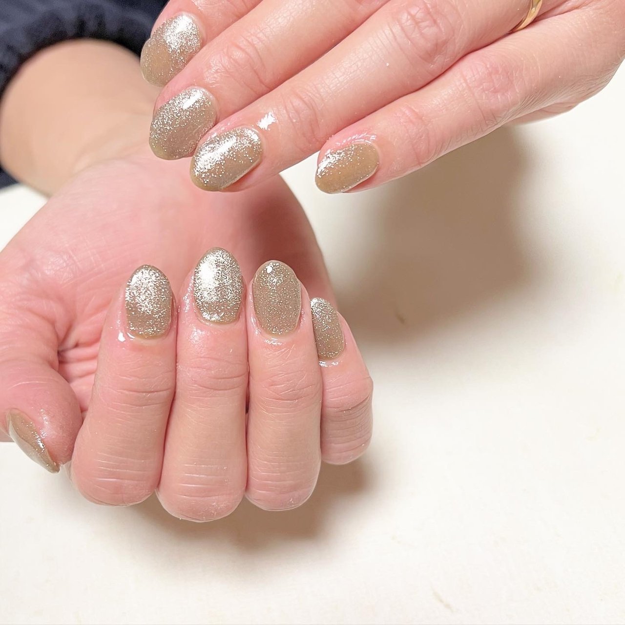 オールシーズン ハンド マグネット ミディアム ジェルネイル プライベートサロン Petit Reposのネイルデザイン No ネイルブック