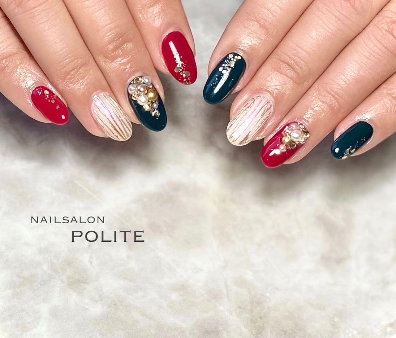 冬 クリスマス ハンド ビジュー ラメ Nailsalon Politeのネイルデザイン No ネイルブック