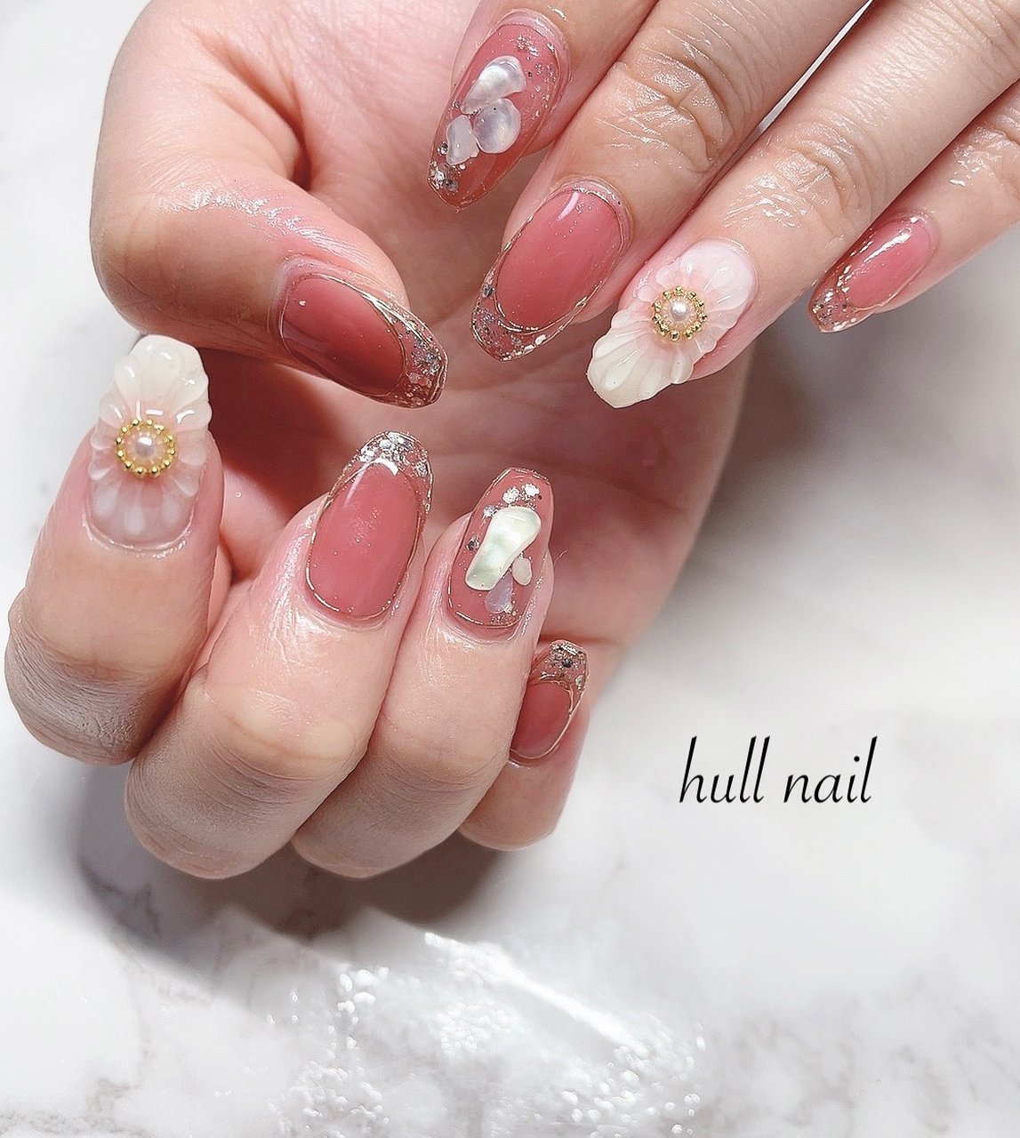 春/冬/ハンド/フレンチ/ラメ - hull nailのネイルデザイン[No.6853474