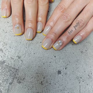イエロー 黄 グレーネイルのネイルデザイン ネイルブック