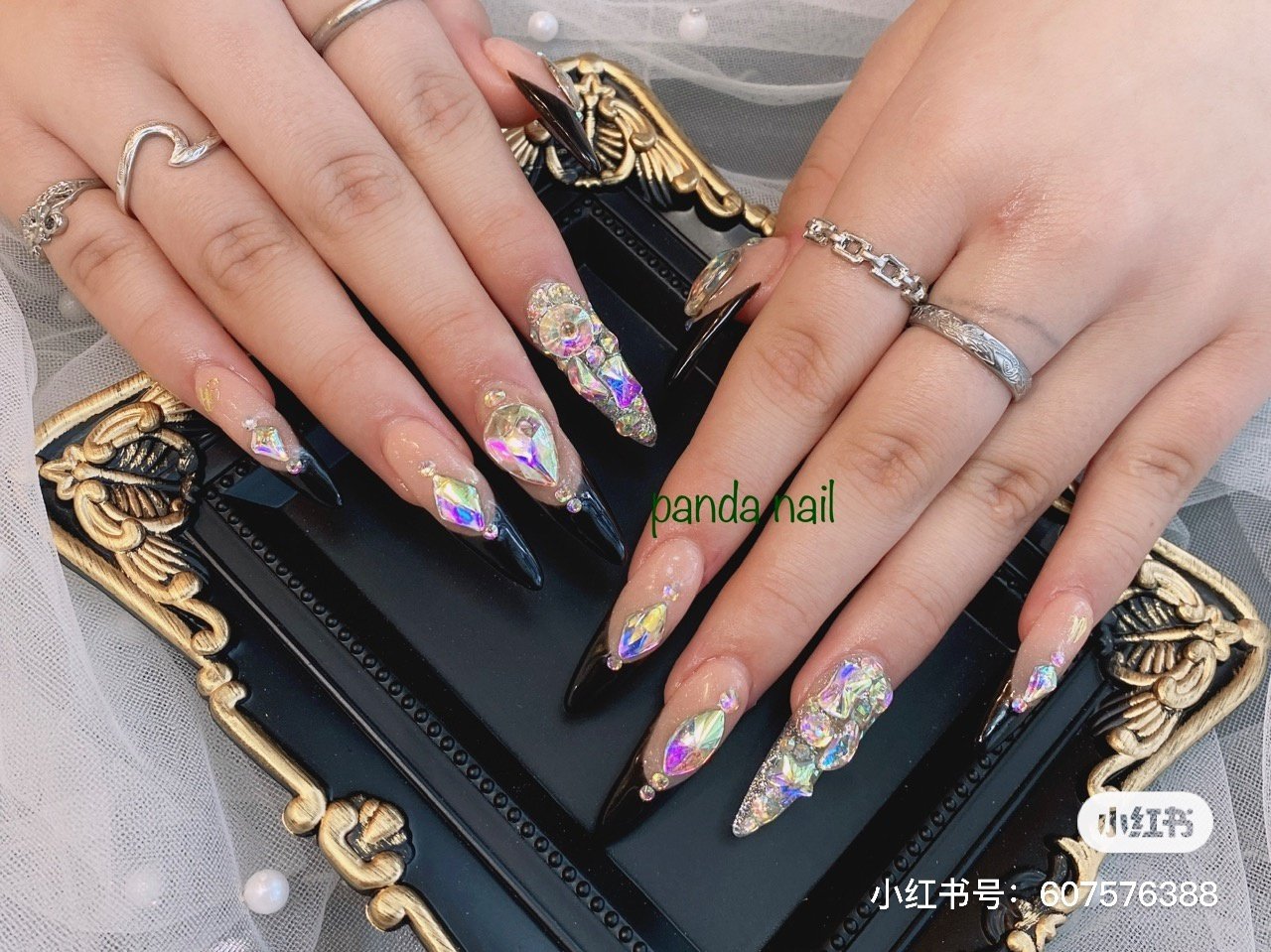 ベージュ ブラック スカルプチュア パンダ Nail 川崎のネイルデザイン No ネイルブック