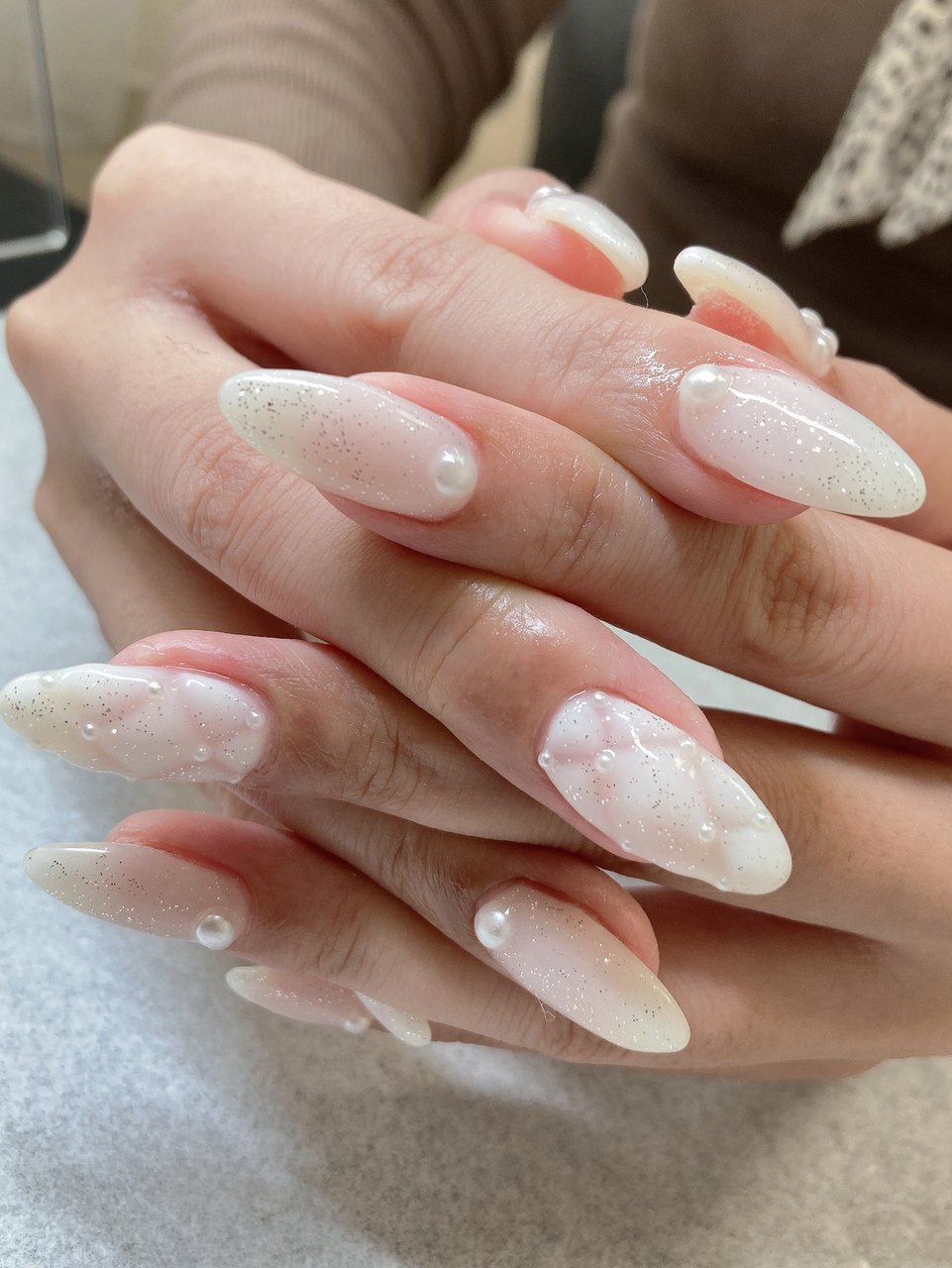 冬 クリスマス ハンド ロング ホワイト Amberのネイルデザイン No ネイルブック