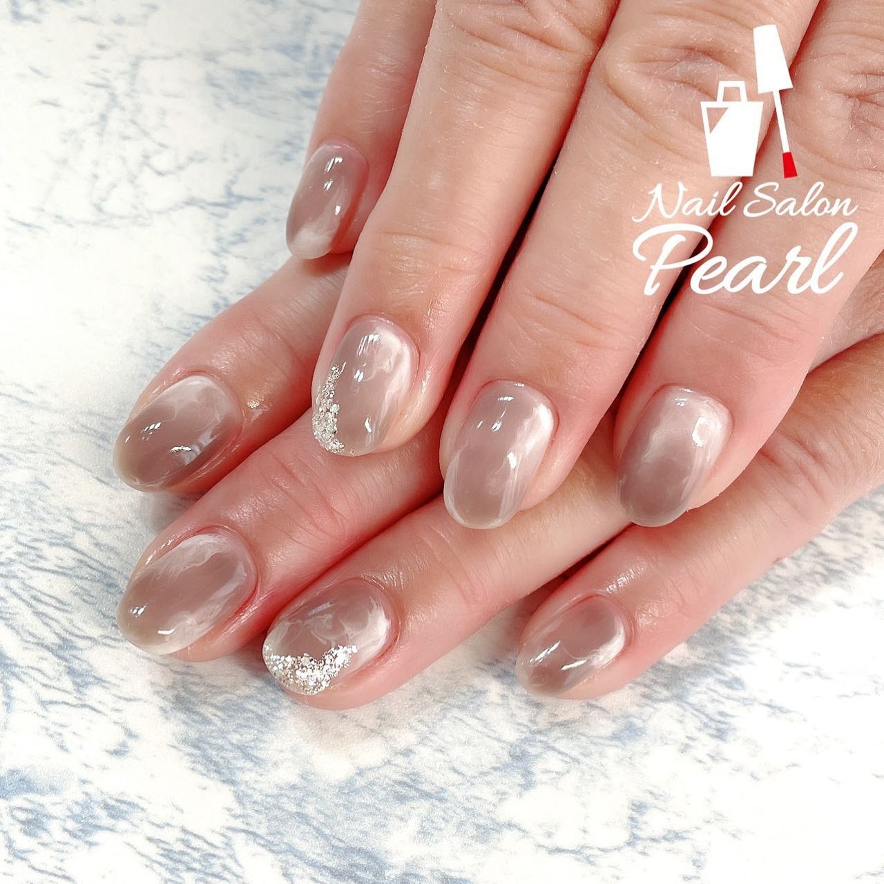 秋 冬 女子会 ハンド ニュアンス 広島ネイルサロンパール パラジェル取扱店 のネイルデザイン No ネイルブック