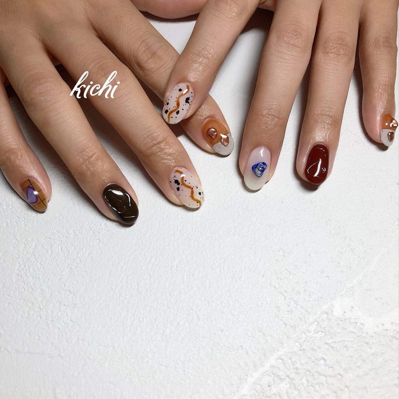 秋 冬 ハンド 大理石 ニュアンス みじゅみじゅのネイルデザイン No ネイルブック