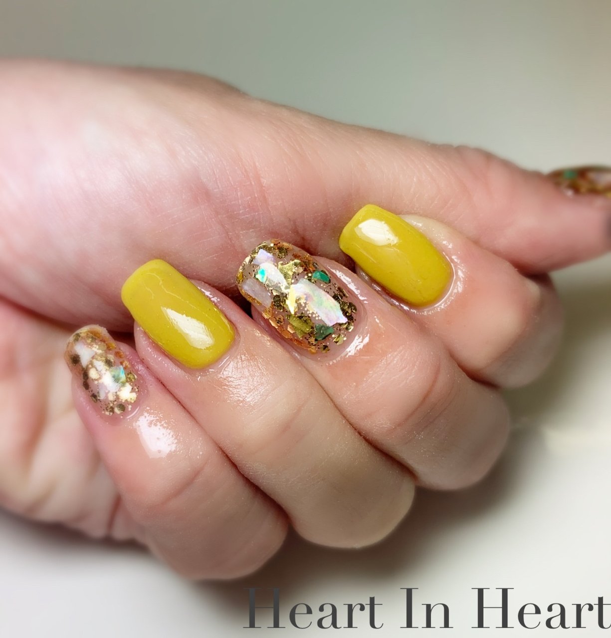 秋 冬 ハンド シンプル ホログラム Heart In Heartのネイルデザイン No ネイルブック