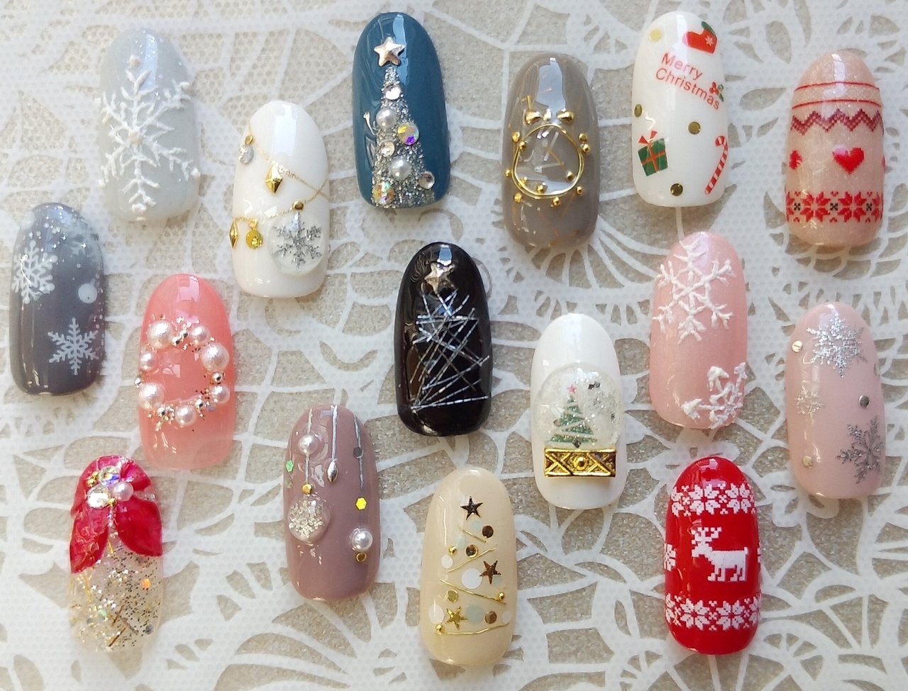 クリスマス ハンド パール 星 ノルディック Freelynailのネイルデザイン No ネイルブック