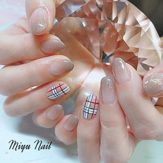 バーバリー風ネイルのネイルデザイン ネイルブック