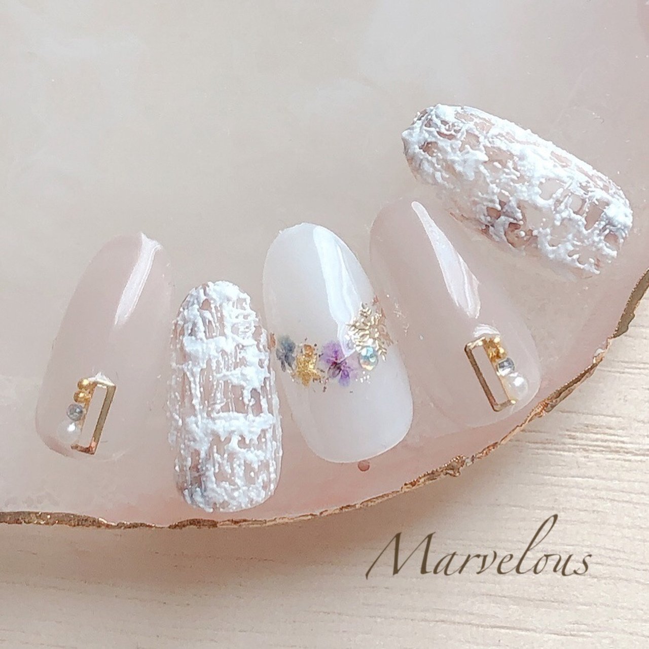 冬 クリスマス オフィス ブライダル ハンド 原田涼子 ｍarvelous大宮東口店 のネイルデザイン No ネイルブック