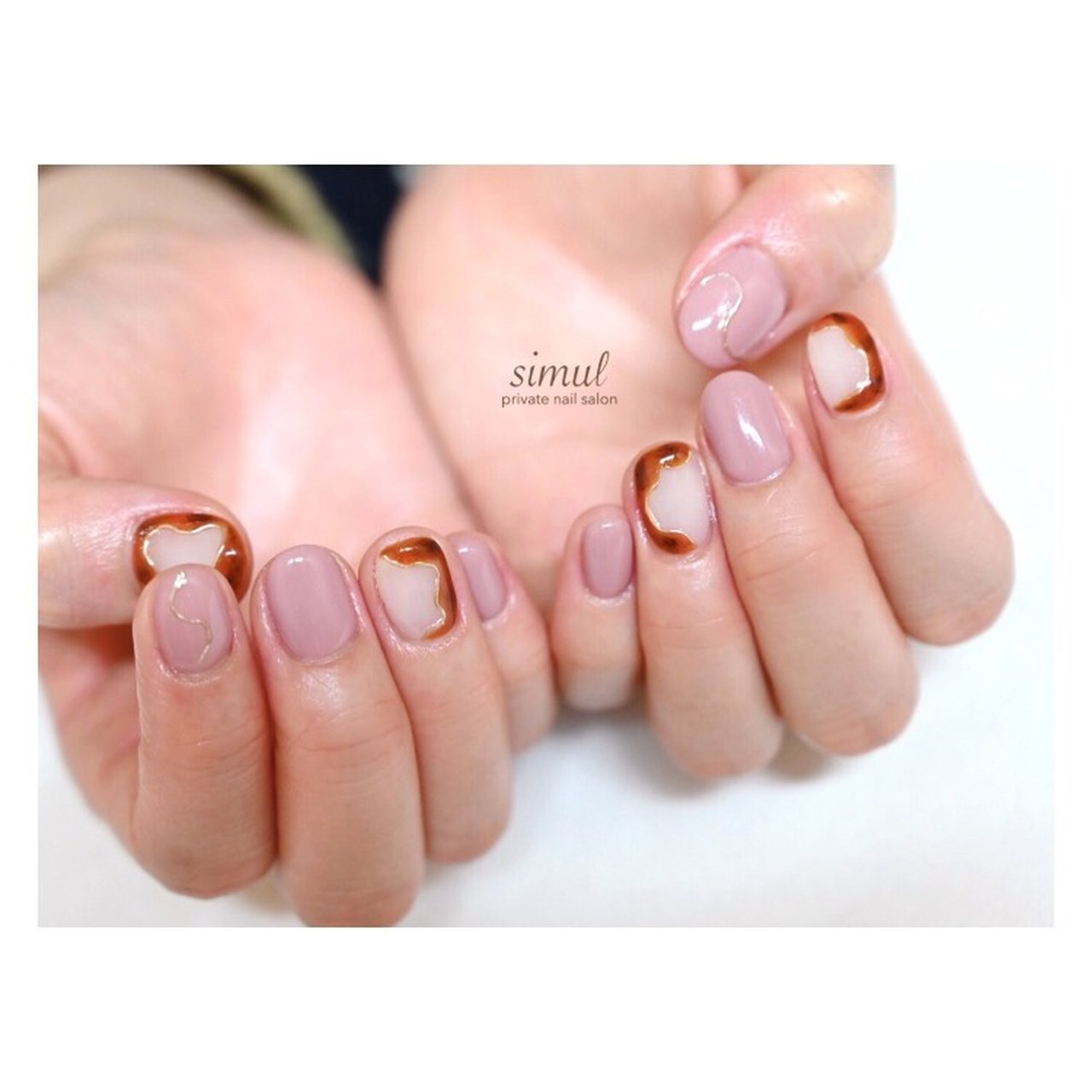秋 冬 ハンド べっ甲 ピンク Simul シムール のネイルデザイン No ネイルブック