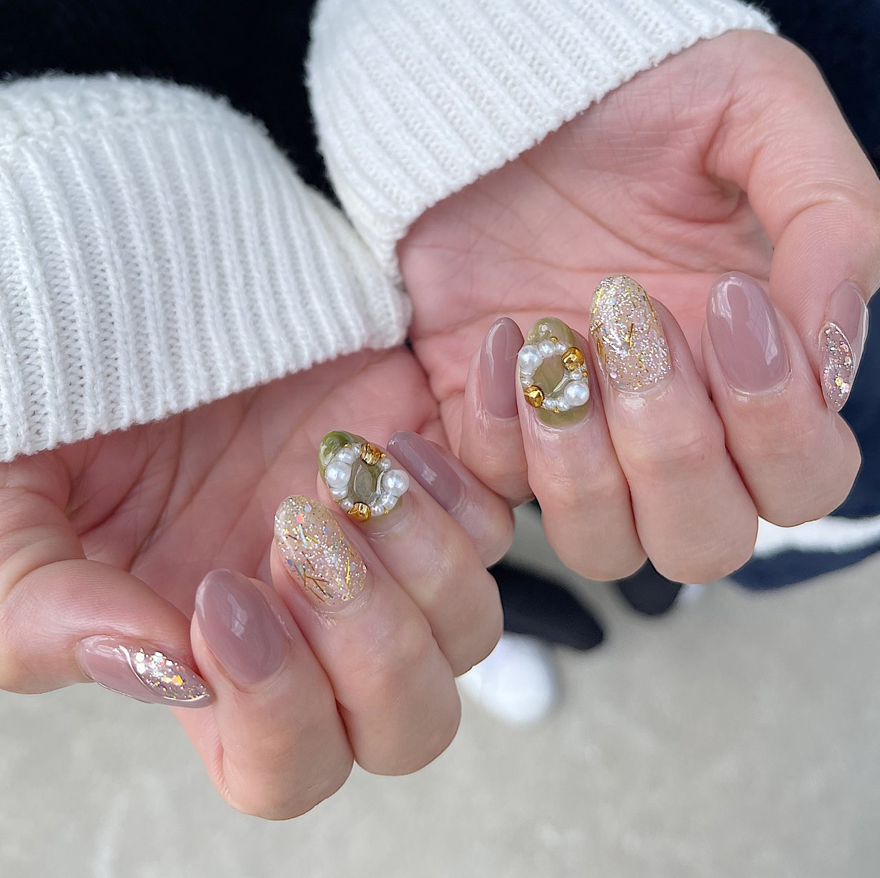 冬 クリスマス ハンド パール ミラー Nail Kuuのネイルデザイン No ネイルブック