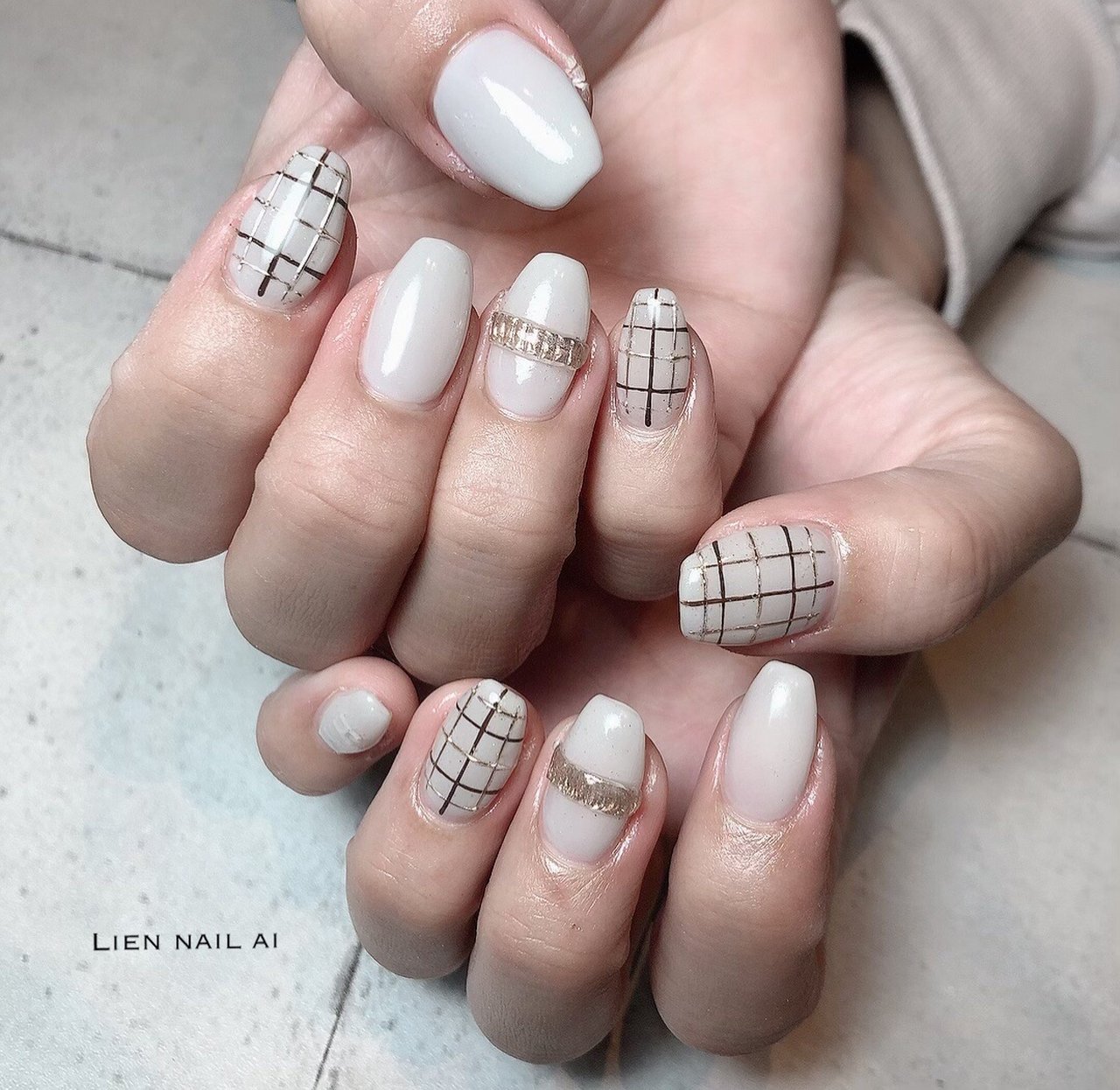 ♡モノトーングレーチェックネイル♡ ネイルチップ ハンドメイド 秋/冬