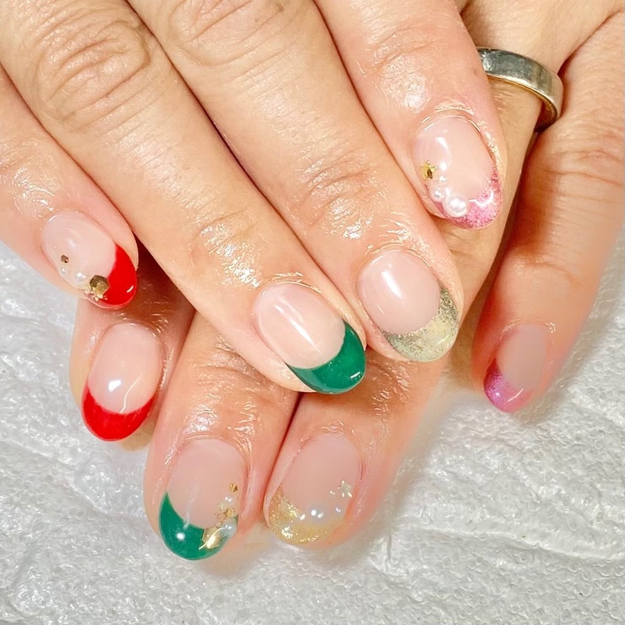 クリスマス ハンド シンプル フレンチ レッド Nail Salon Lamer ラメール のネイルデザイン No ネイルブック