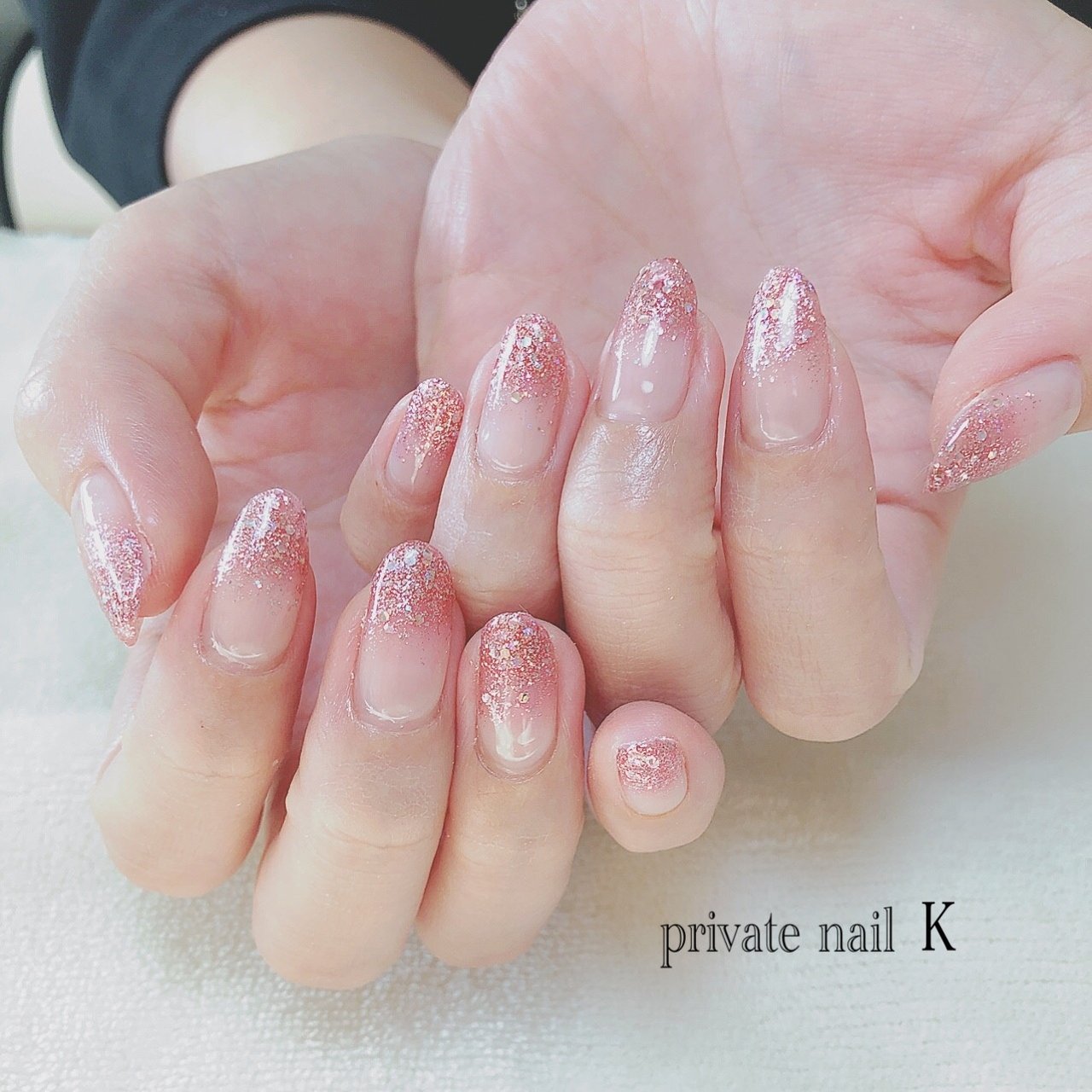 オールシーズン ハンド グラデーション ラメ ミディアム Nailkのネイルデザイン No ネイルブック
