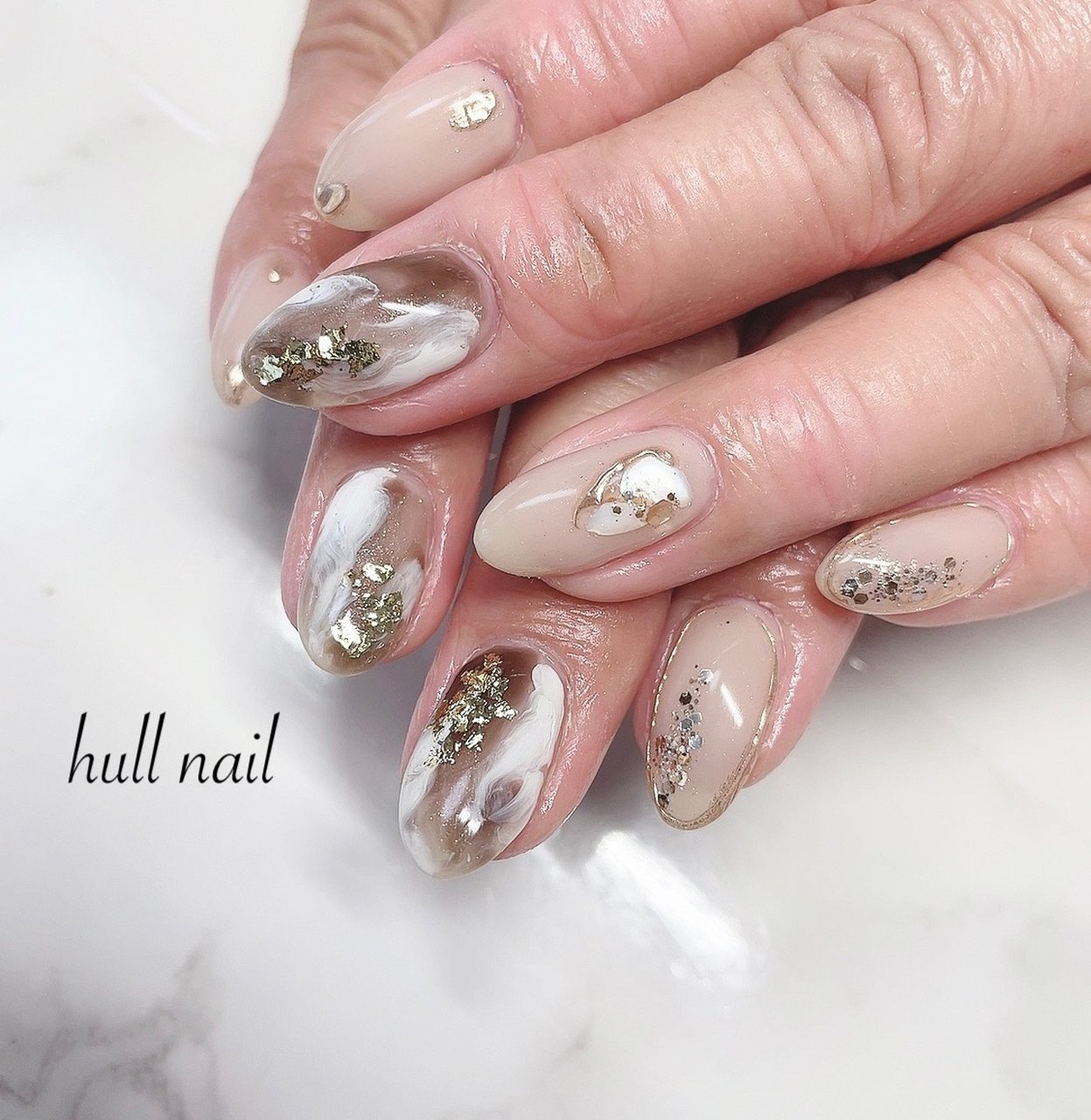 秋 冬 ハンド シェル ニュアンス Hull Nailのネイルデザイン No ネイルブック