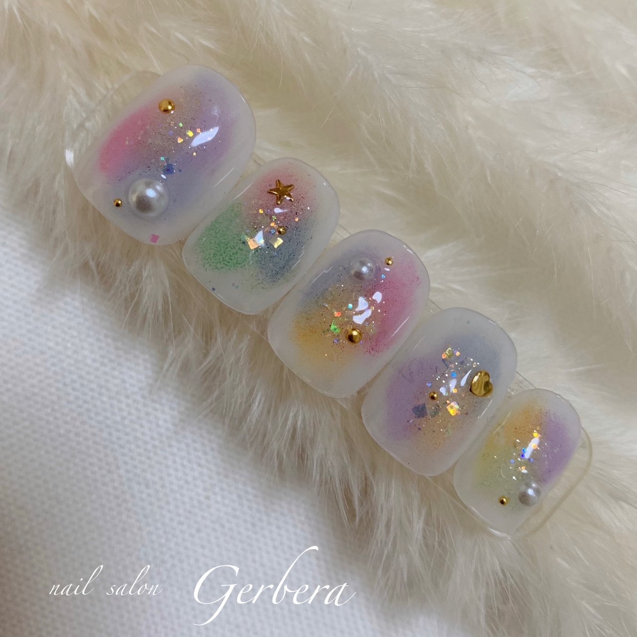 オールシーズン ハンド チーク Nail Gerberaのネイルデザイン No ネイルブック