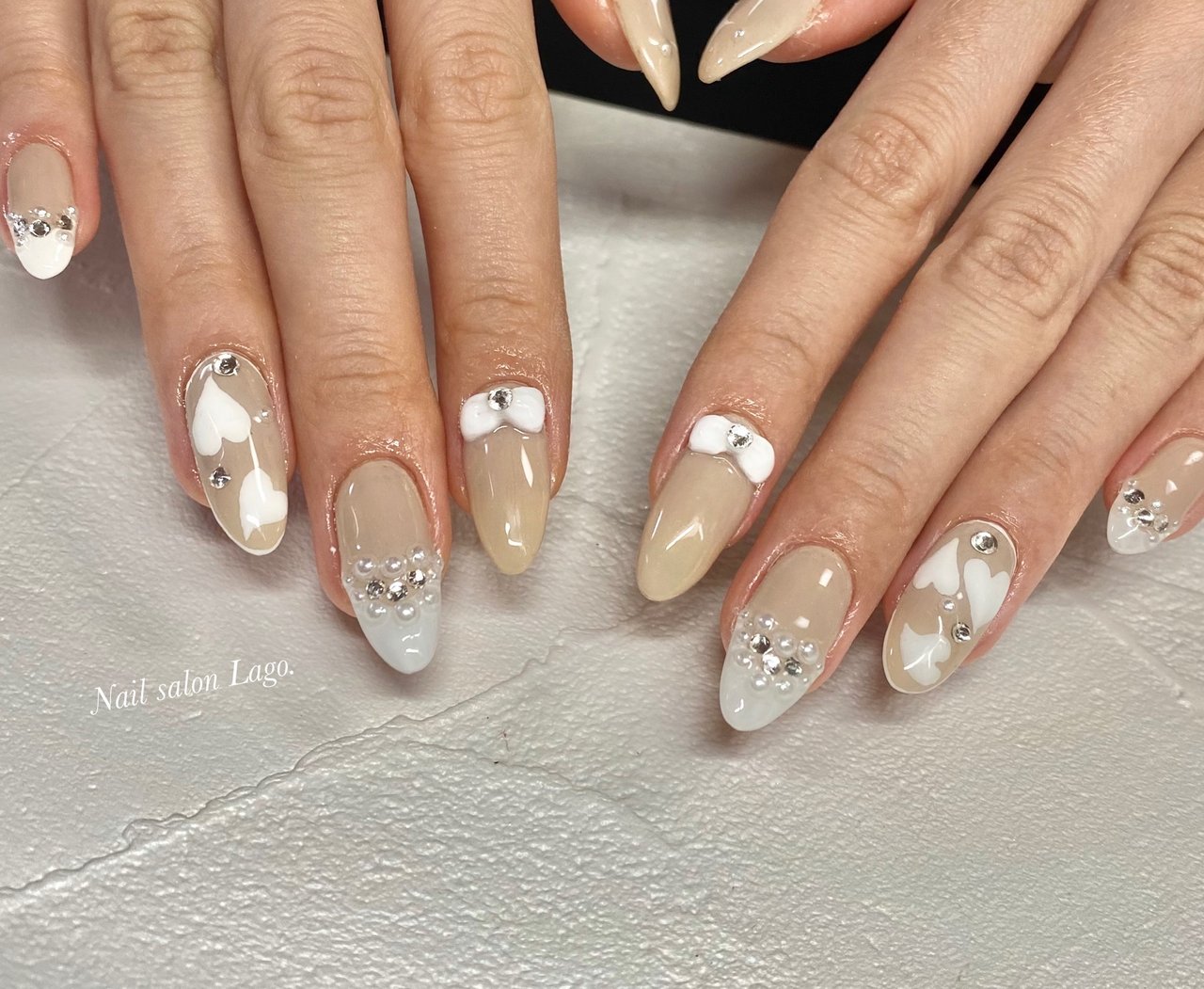 冬 オールシーズン ハンド フレンチ ラメ Nailsalonlagoのネイルデザイン No ネイルブック