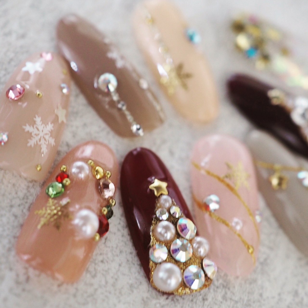 冬 クリスマス オフィス デート ハンド Aura Nail Factoryのネイルデザイン No ネイルブック