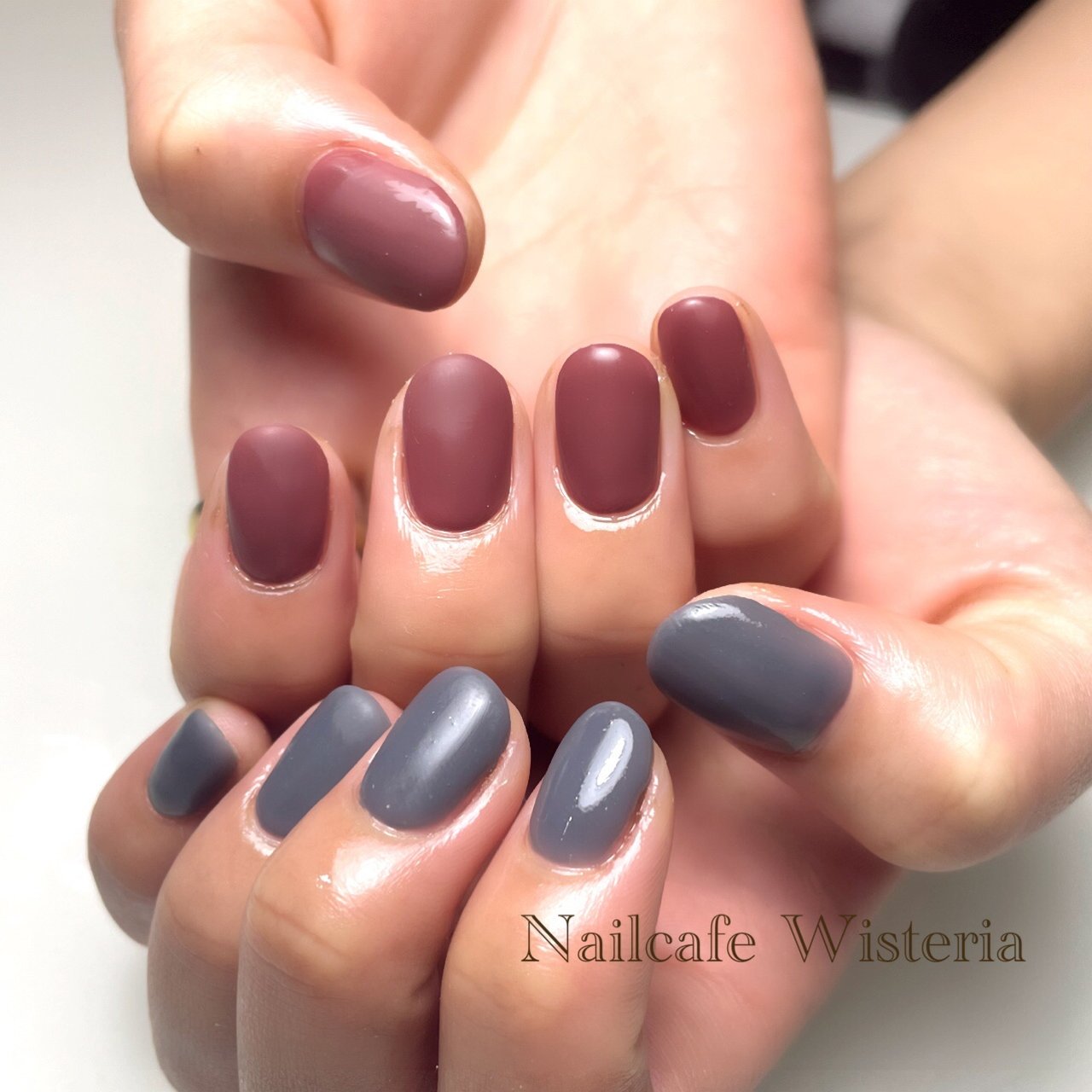 シンプル ワンカラー マット ボルドー グレー Nailcafewisteriaのネイルデザイン No ネイルブック