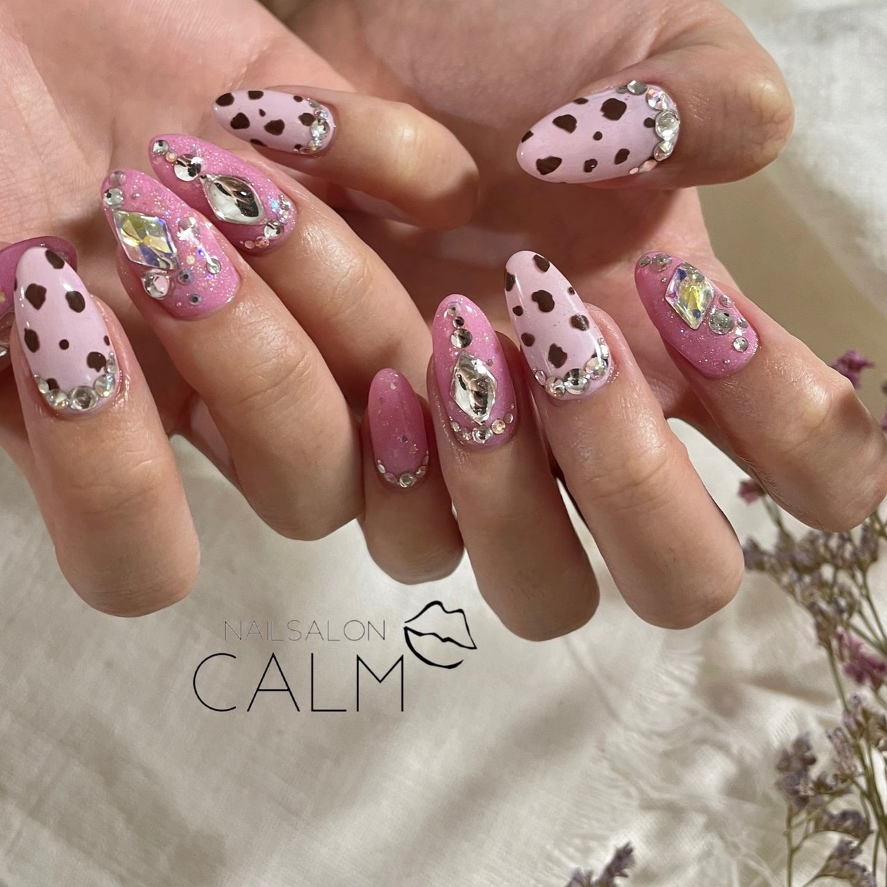 ダルメシアンピンク ネイルチップ