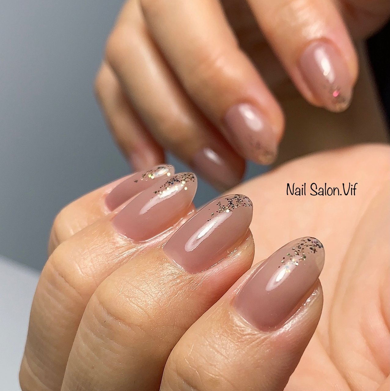 オールシーズン ハンド ラメ ワンカラー ミディアム Nailsalon Vifのネイルデザイン No ネイルブック