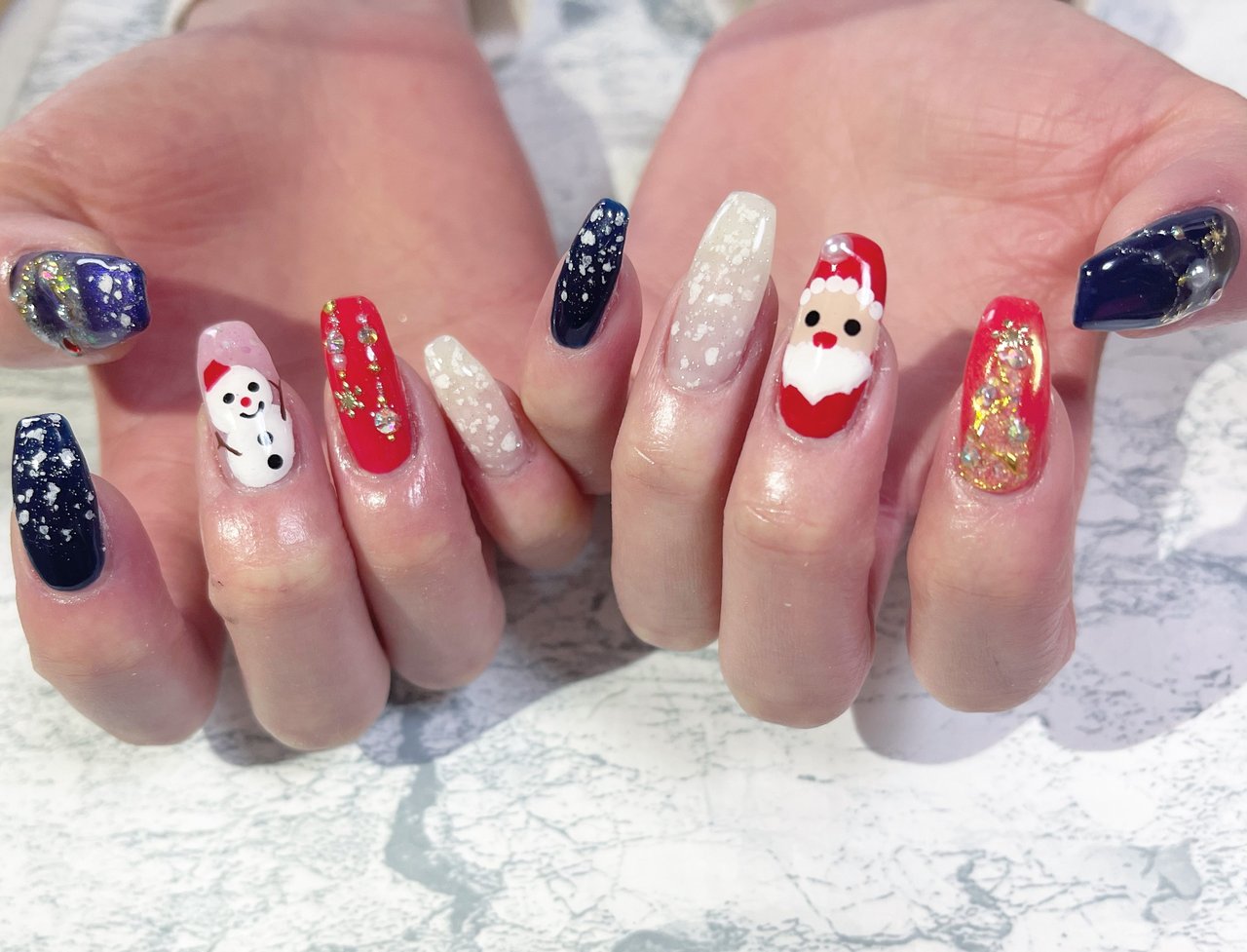 冬 クリスマス ハンド ホワイト レッド Nailfuflaのネイルデザイン No ネイルブック