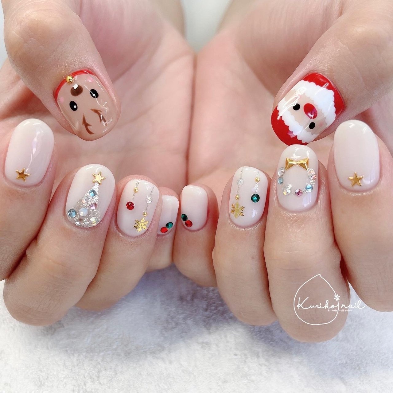 クリスマス ハンド ワンカラー キャラクター ホワイト Kuriko Nailのネイルデザイン No ネイルブック