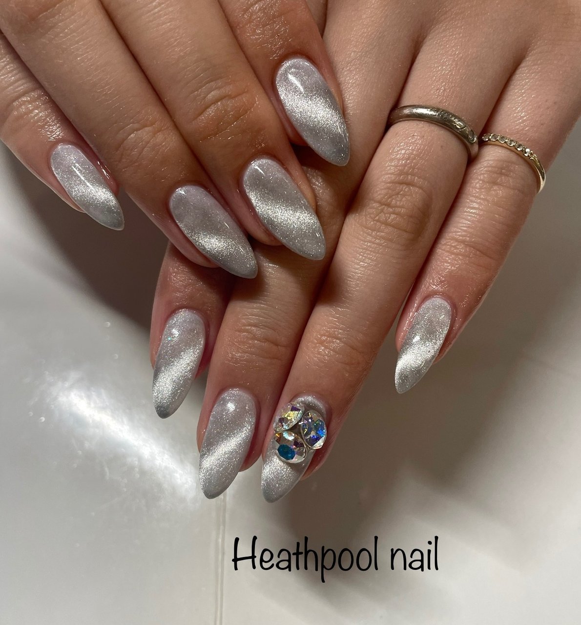 ハンド ビジュー マグネット ホワイト シルバー Heathpoolnailのネイルデザイン No ネイルブック