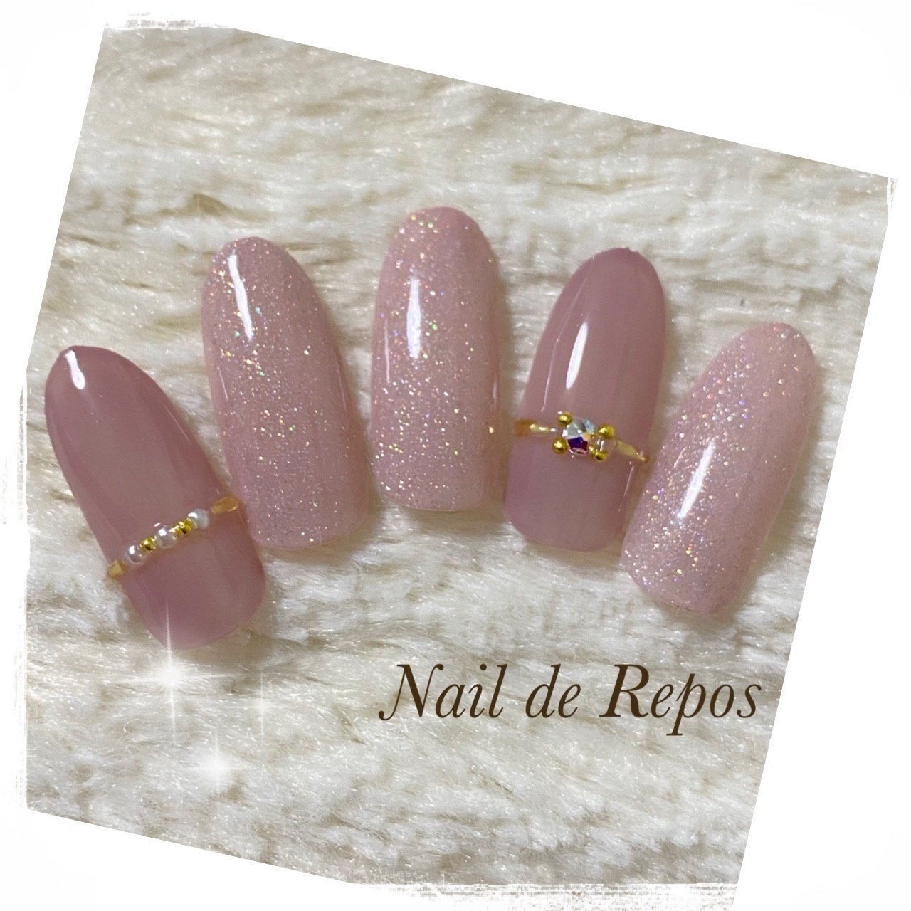 オールシーズン オフィス ハンド ピンク スモーキー Nail De Repos ルポ のネイルデザイン No ネイルブック