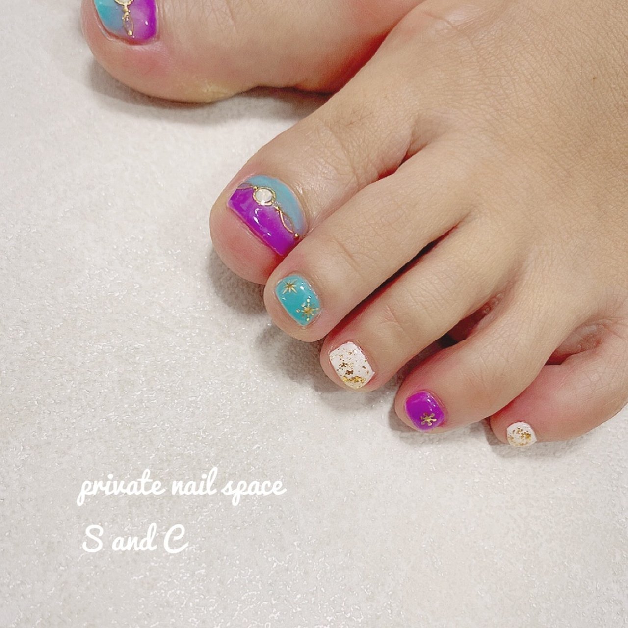 オールシーズン 旅行 海 リゾート フット Private Nail Space S And Cのネイルデザイン No 673 ネイル ブック