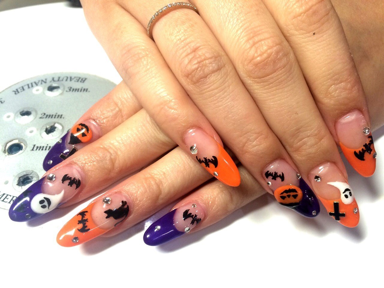 秋 オールシーズン ハンド フレンチ 痛ネイル Ruiのネイルデザイン No ネイルブック