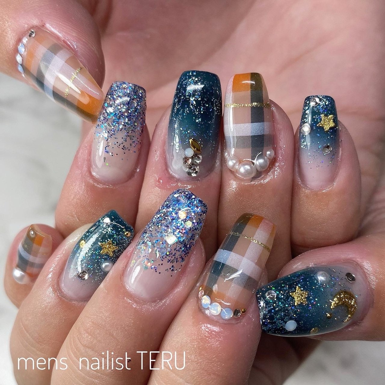 秋 冬 ハンド チェック 大阪北堀江nail Salon Eternalメンズネイリストteruのネイルデザイン No 605 ネイル ブック