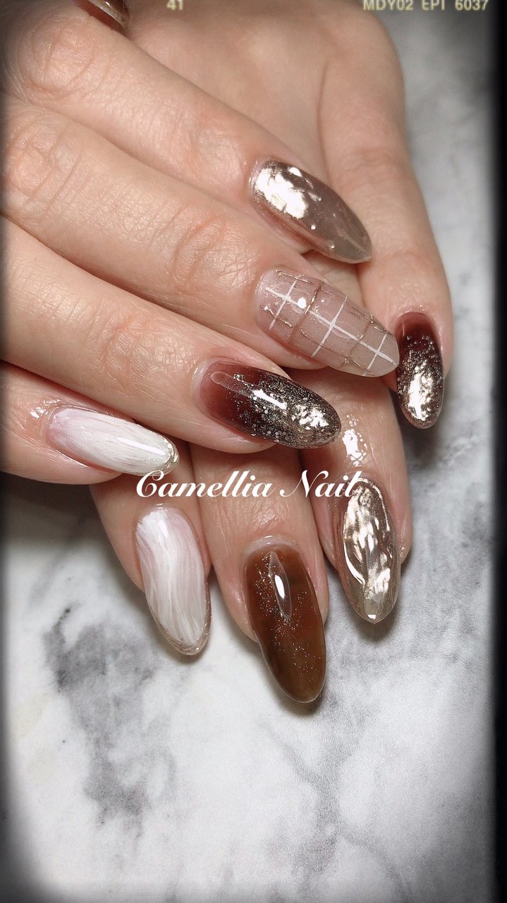 秋 冬 オールシーズン ハンド ラメ Camellia Nailのネイルデザイン No ネイルブック