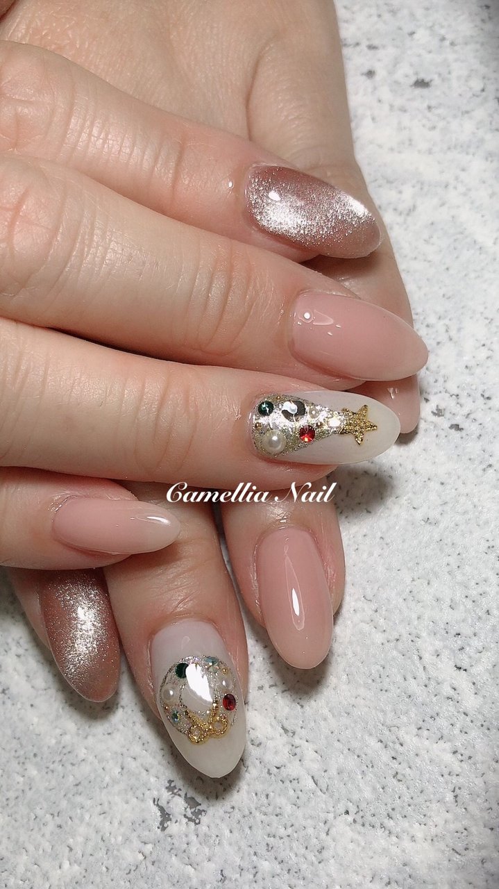 冬 クリスマス ハンド ホワイト ピンク Camellia Nailのネイルデザイン No ネイルブック