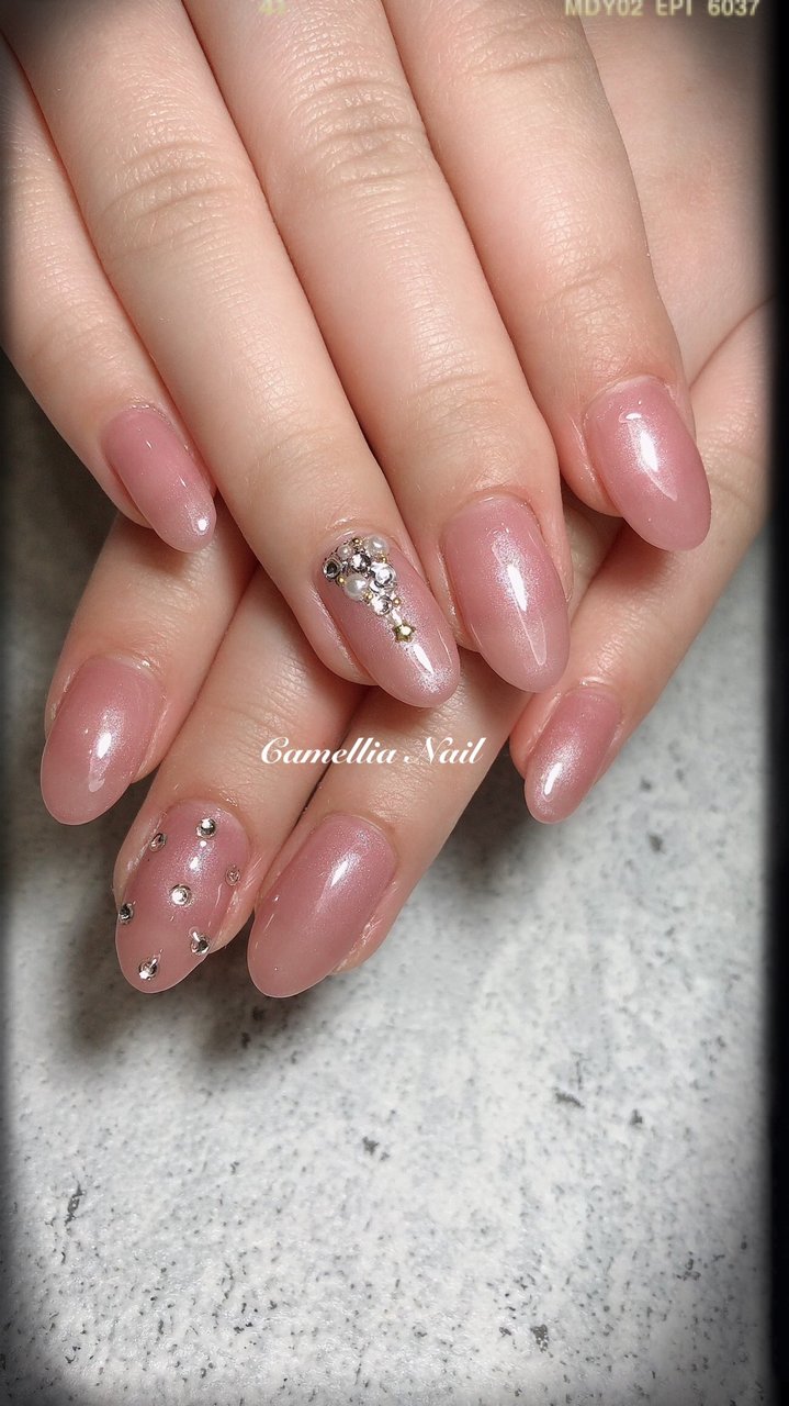 冬 クリスマス ハンド ビジュー ミディアム Camellia Nailのネイルデザイン No 625 ネイルブック