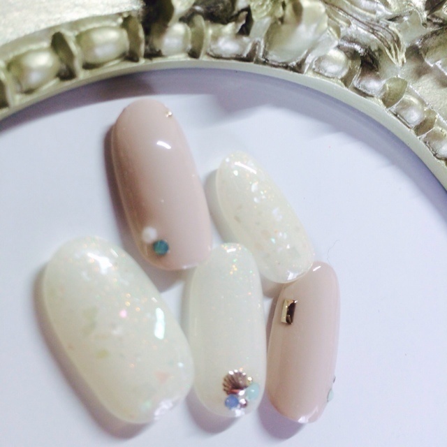 Laetitia ラエティティア 御殿場のネイルサロン ネイルブック