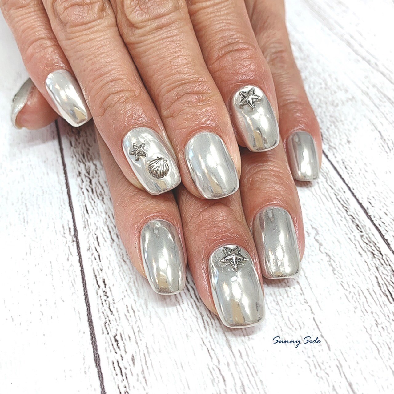 オールシーズン ハンド ラメ ワンカラー ニュアンス 32sideのネイルデザイン No ネイルブック