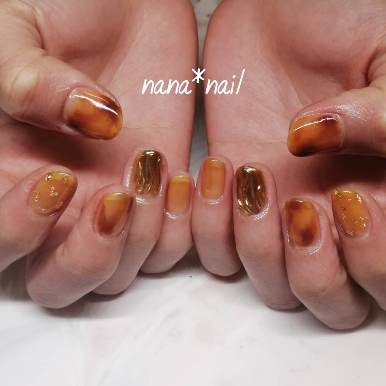 秋 冬 女子会 ハンド べっ甲 Nana Nailのネイルデザイン No ネイルブック