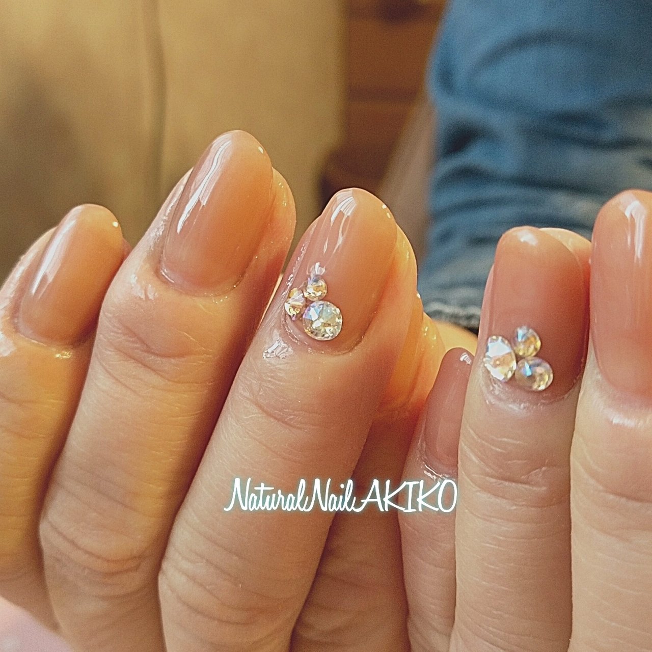 オールシーズン シンプル ビジュー ワンカラー オレンジ Nail Akikoのネイルデザイン No ネイルブック