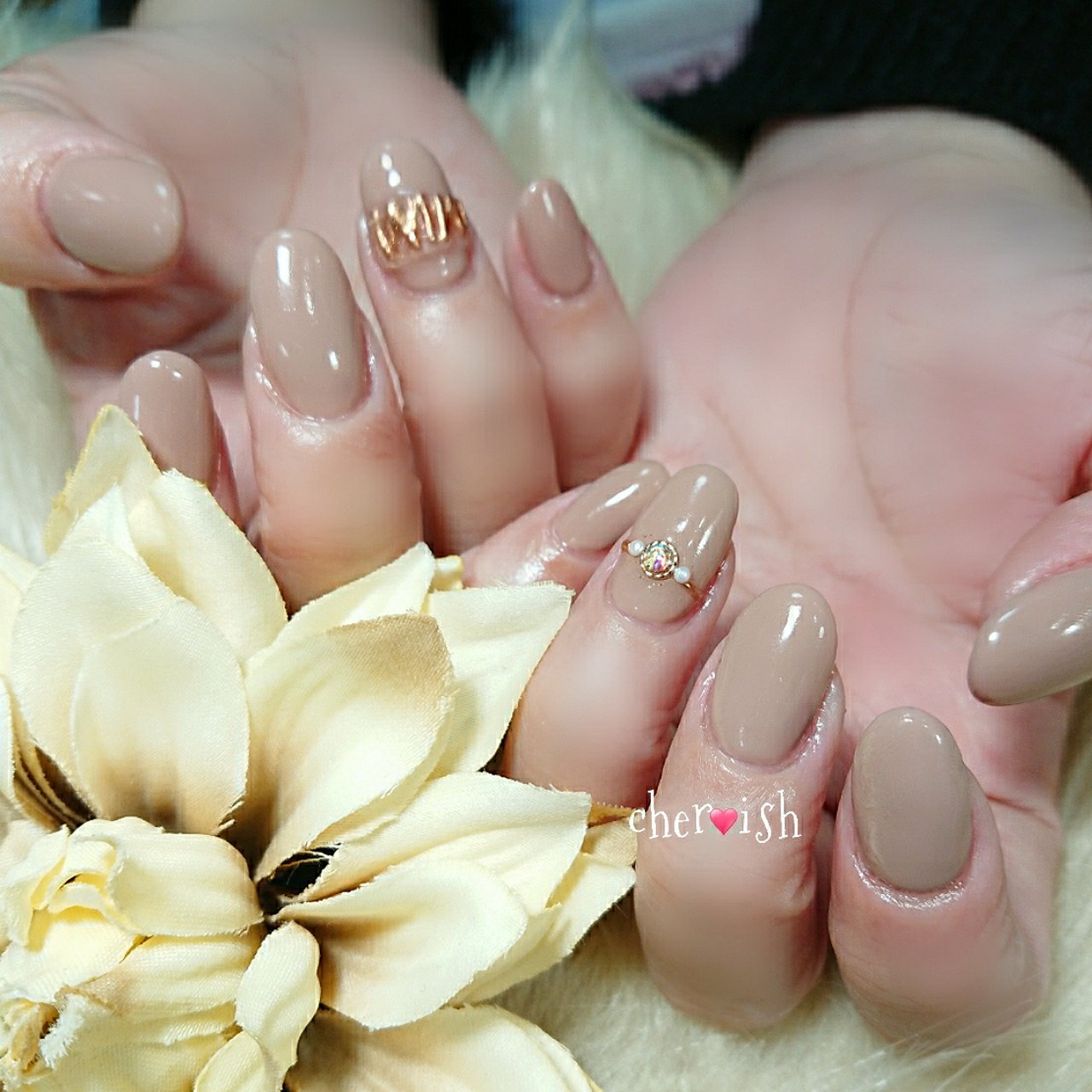 ハンド シンプル ワンカラー パール ミラー Private Nail Salon Cher Ishのネイルデザイン No ネイルブック