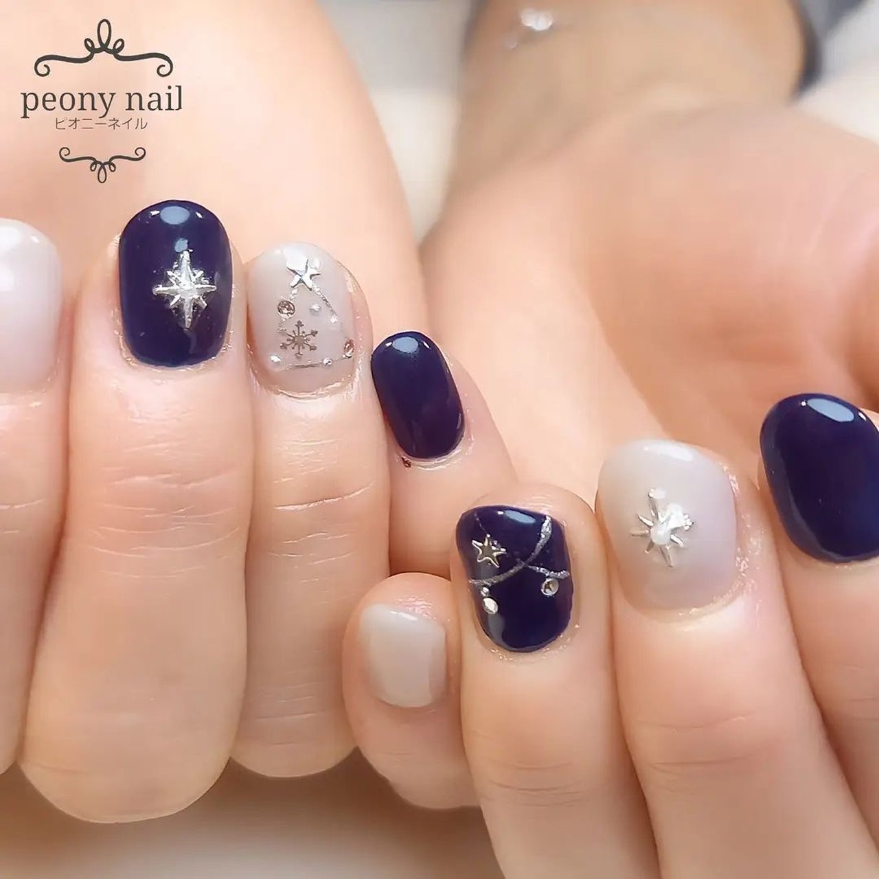 冬 クリスマス オフィス ブライダル ハンド Peony Nail ピオニーネイル横浜のネイルデザイン No ネイルブック