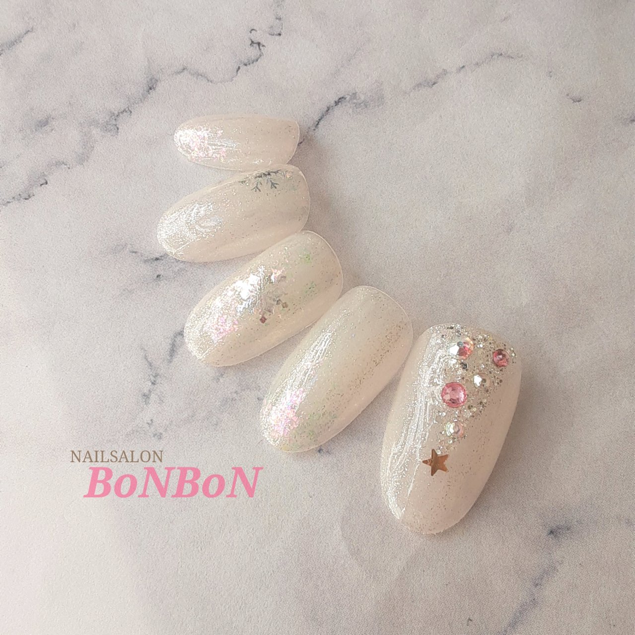 冬 クリスマス オフィス デート ハンド Nailsalon Bonbonのネイルデザイン No ネイルブック