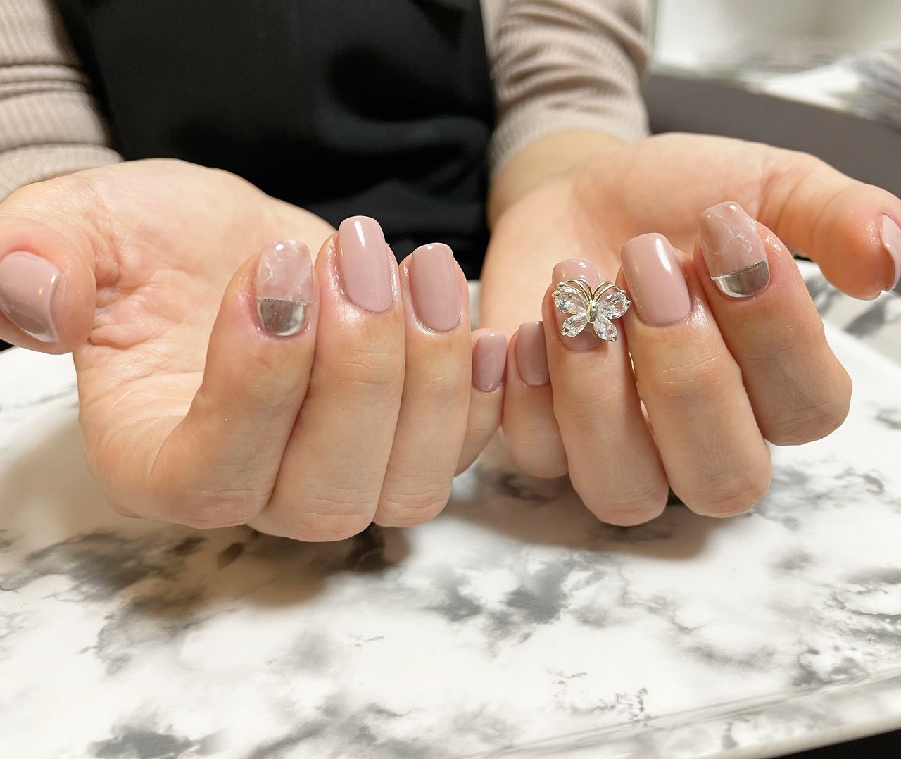 オールシーズン パーティー デート 女子会 ワンカラー Nailsalon Almaのネイルデザイン No ネイルブック