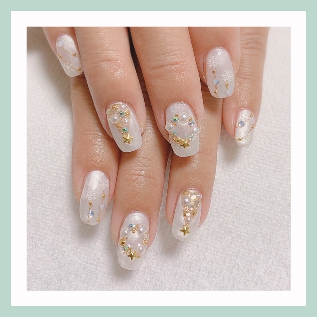 冬 クリスマス パーティー ハンド ビジュー Grateful Nails あっちゃんこのネイルデザイン No ネイルブック