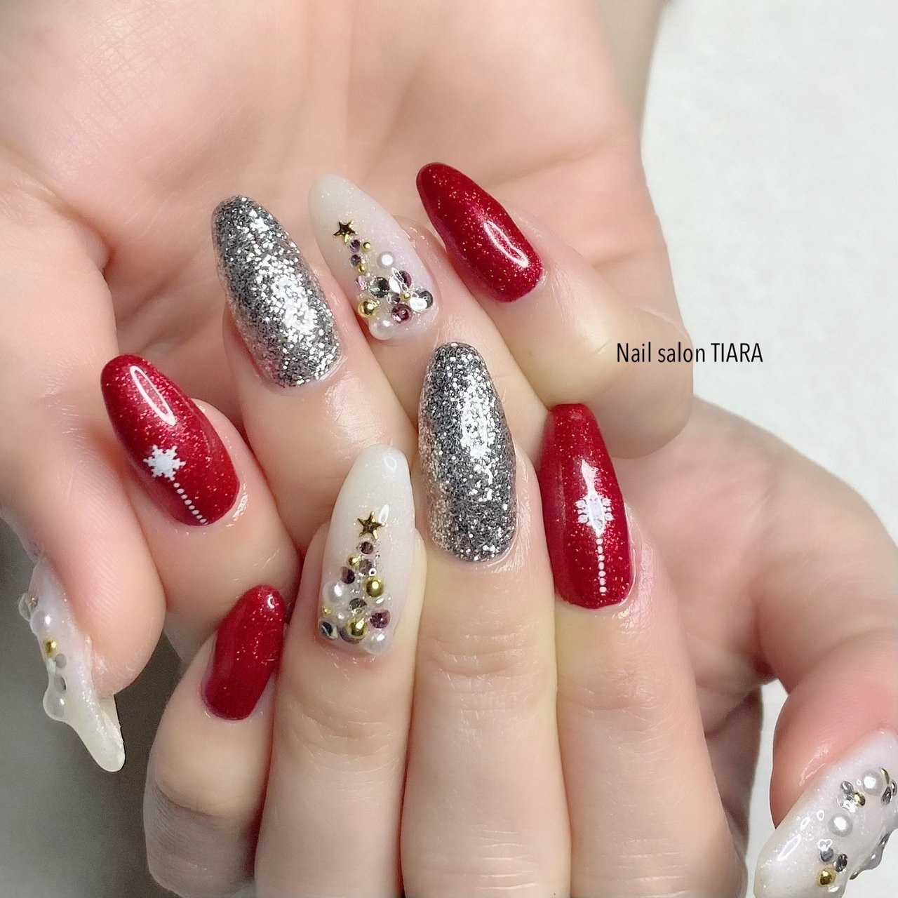 冬 クリスマス パーティー デート ハンド Tiaraのネイルデザイン No 640 ネイルブック